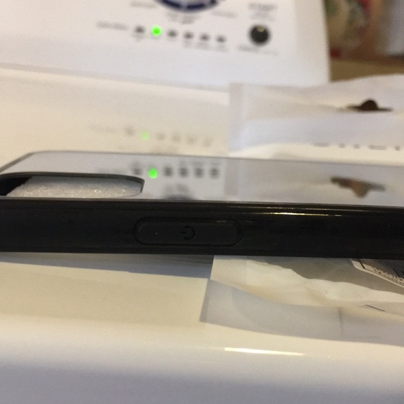 IPhone Pro Max 11 cases (3) - Picture 8 of 16